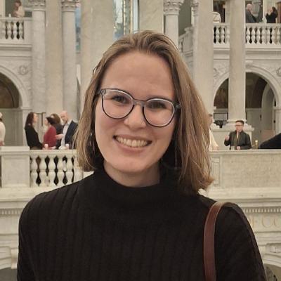 Photo of Alexandra Miller