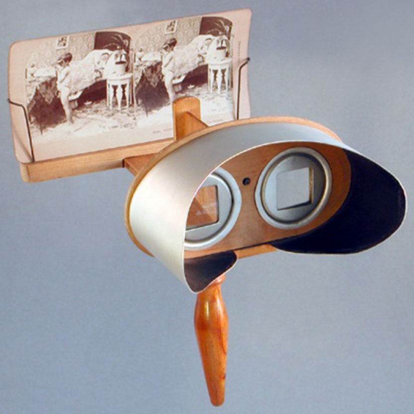 Photo of a stereograph viewfinder.